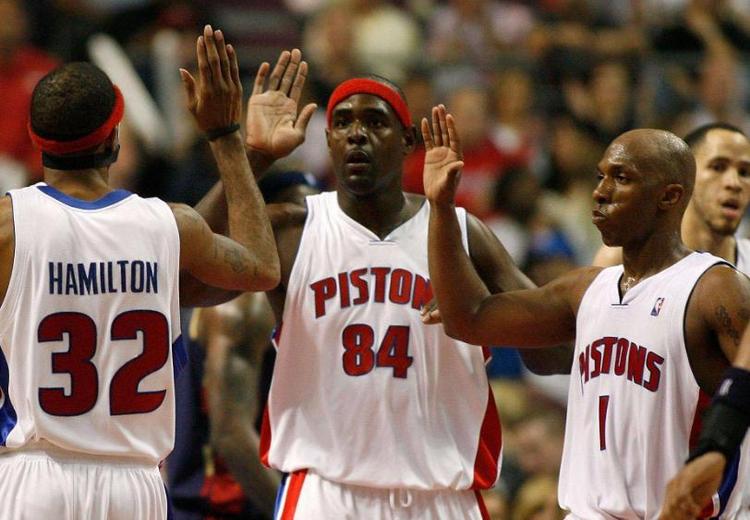 莱比锡6-0大胜法兰克福，迪奥曼德戴帽，鲍姆加特纳一射两传（莱比锡6-0横扫法兰克福，迪奥曼德上演帽子戏法，鲍姆加特纳一射两传）