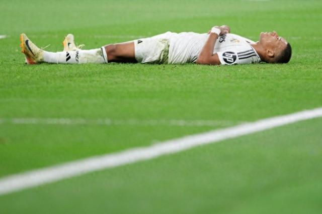 C罗姐姐：批评C罗去白宫的人真是伪君子，他扛了葡萄牙20年（C罗姐姐回怼：指责C罗赴白宫者皆为伪君子，他已扛起葡萄牙20年）