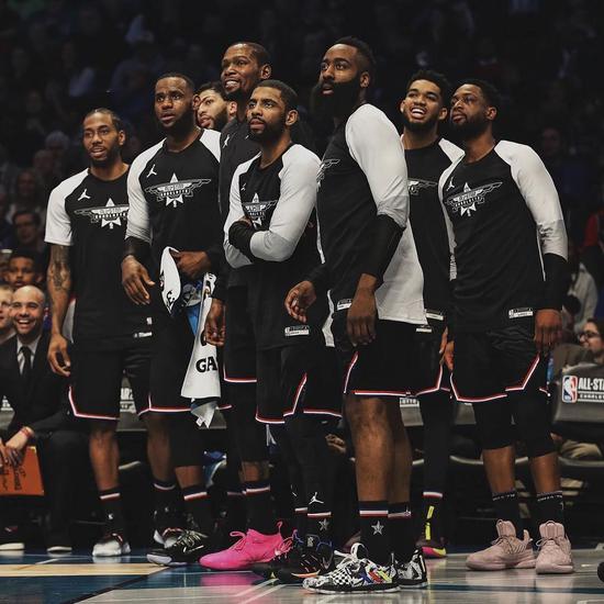 李国旭：马莱莱在申花做好前插就行，但在英博情况不一样（李国旭：马莱莱在申花只需专注前插，到了英博就不一样了）