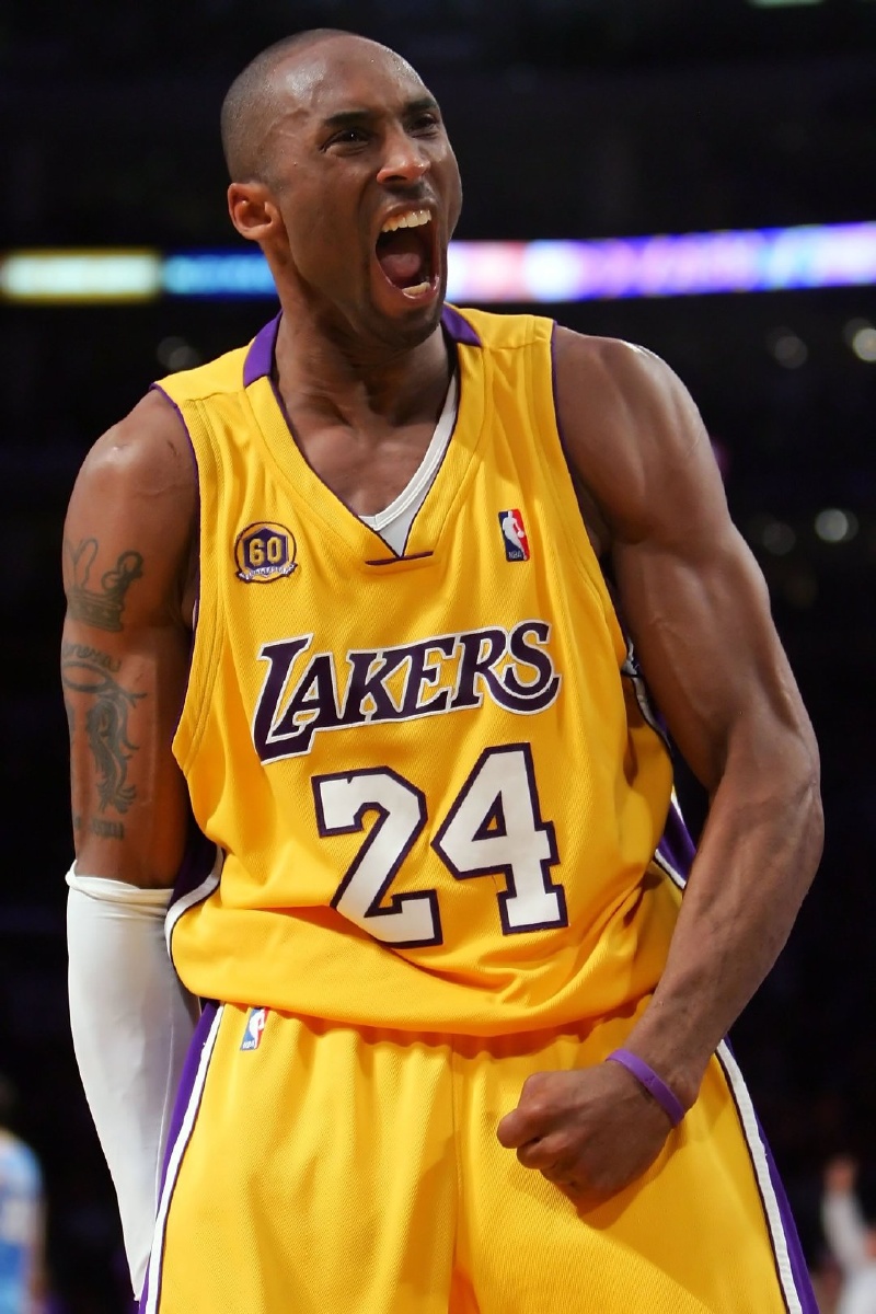 阿莫林：还没对卡塞米罗续约做决定，冬窗有合适人选才会引援（阿莫林：卡塞米罗续约未定，冬窗仅在有合适目标时引援）