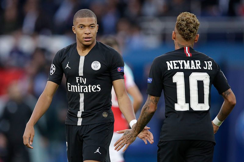 关注与期待（注目与期许）