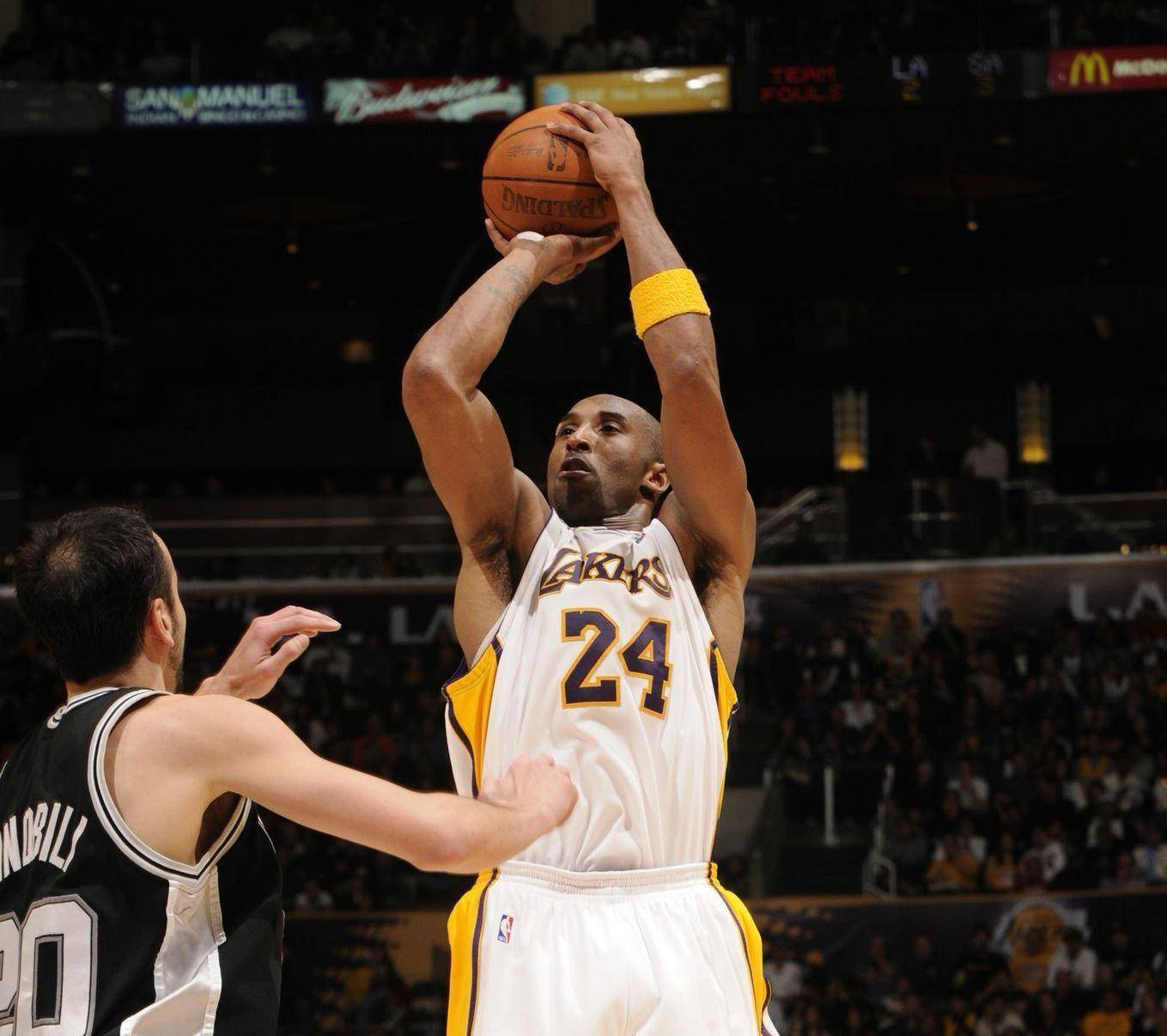 德甲战报：伯格1射1传，霍芬海姆3-0完胜奥格斯堡（德甲快讯：伯格传射建功，霍芬海姆3比0击退奥格斯堡）