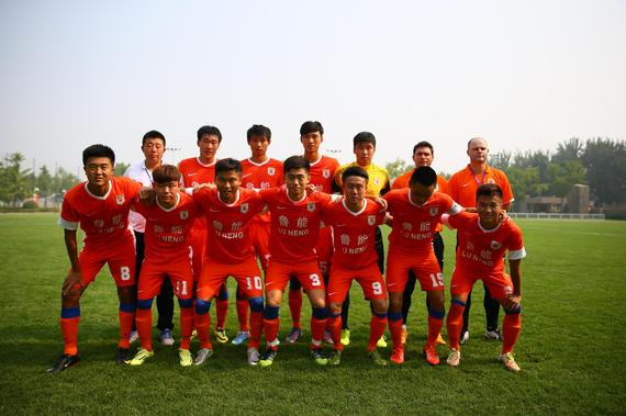 环球马术冠军赛布拉格季后赛1.65米超级大奖赛：0.02秒！阿卜杜勒·赛义德险胜登顶（环球马术冠军赛布拉格季后赛1.65米超大奖赛：阿卜杜勒·赛义德0.02秒惊险夺冠）