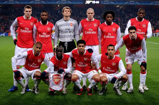 欧文突破防守造成杀伤球成功（欧文强突防线造犯规得手）