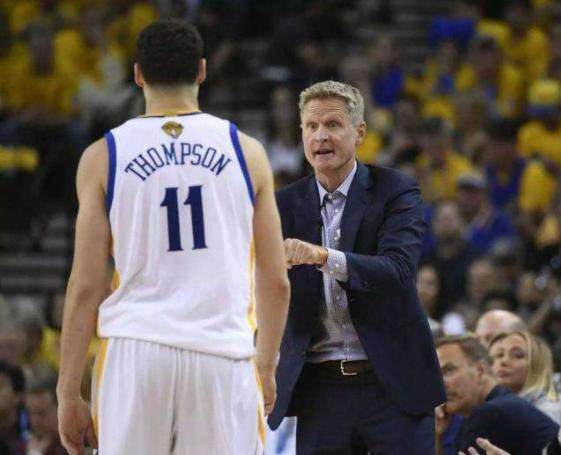 支持河南队，一河南球迷从航体骑三轮车前往足协杯决赛地苏州（为河南队助威，河南球迷骑三轮车自航体出发奔赴苏州足协杯决赛）